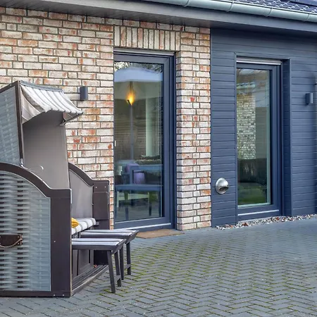 Maarten Mit Sauna Zempin