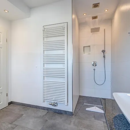 Maarten Mit Sauna Tatil Evi